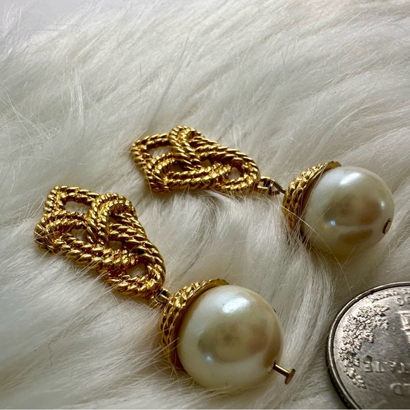 Vintage Avon Celtic Knot w Drop Faux Pearl Pierced Earrings, Gold-Tone - Picture 4 of 8